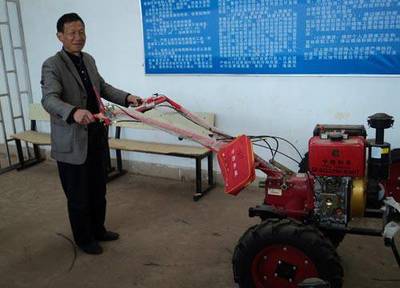 武定縣 探索山區(qū)特色農(nóng)機(jī)具，助力煙草農(nóng)業(yè)機(jī)械化服務(wù)升級